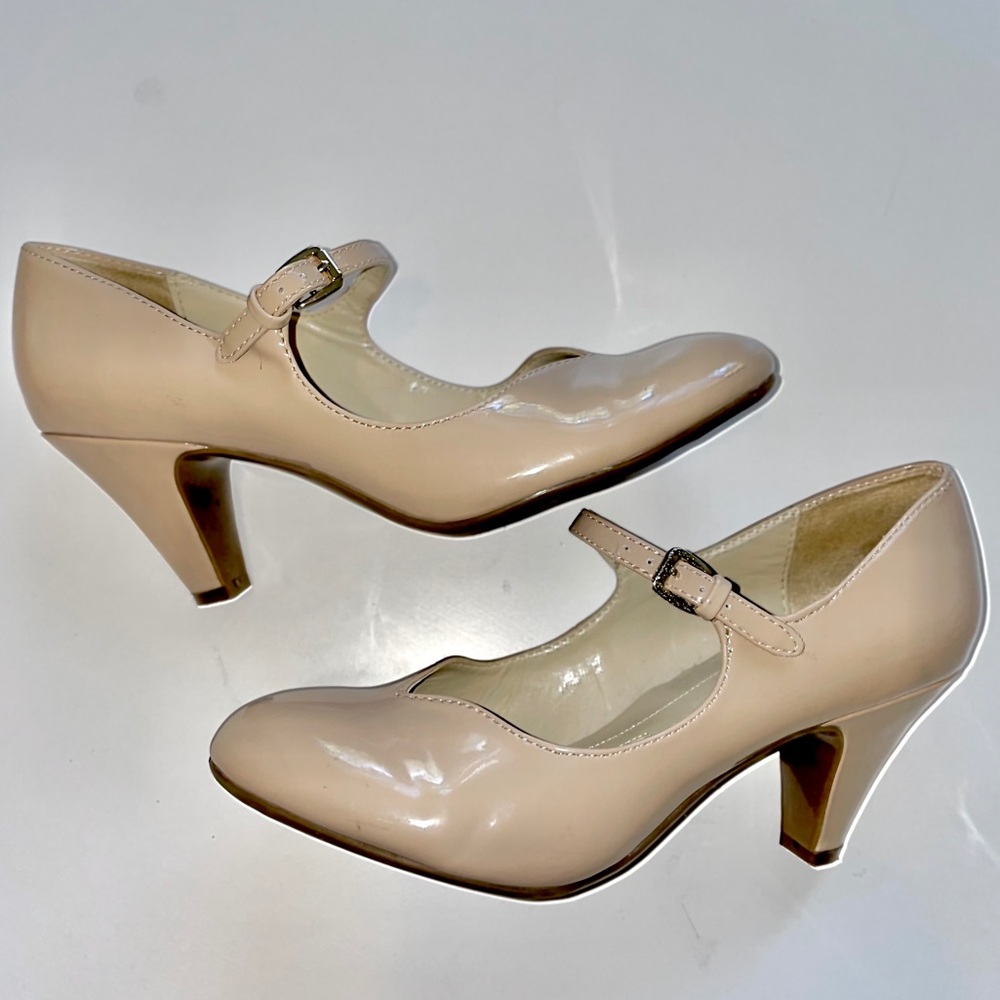 👠 VINTAGE STYLED HEELS 👠